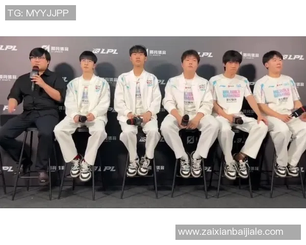 实时新闻赛后分析FPX与BLG在团队协作中的优劣势对比与启示